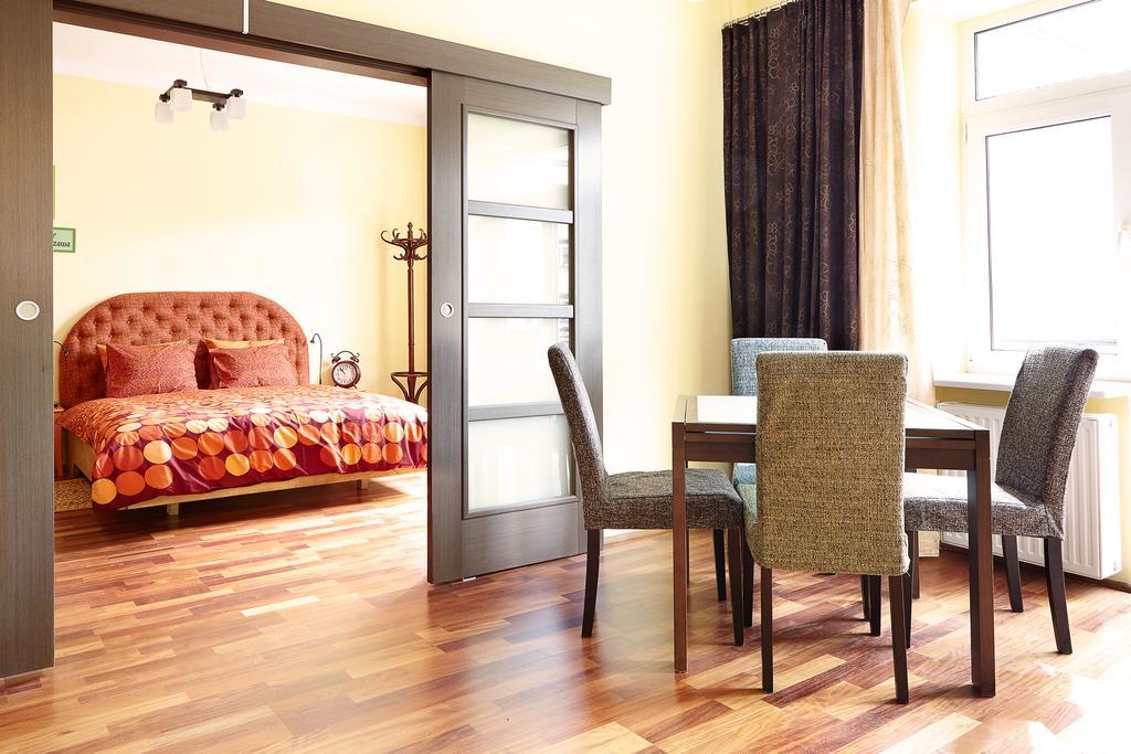 Lovely Funky Flat Near Royal Park Varsavia Esterno foto